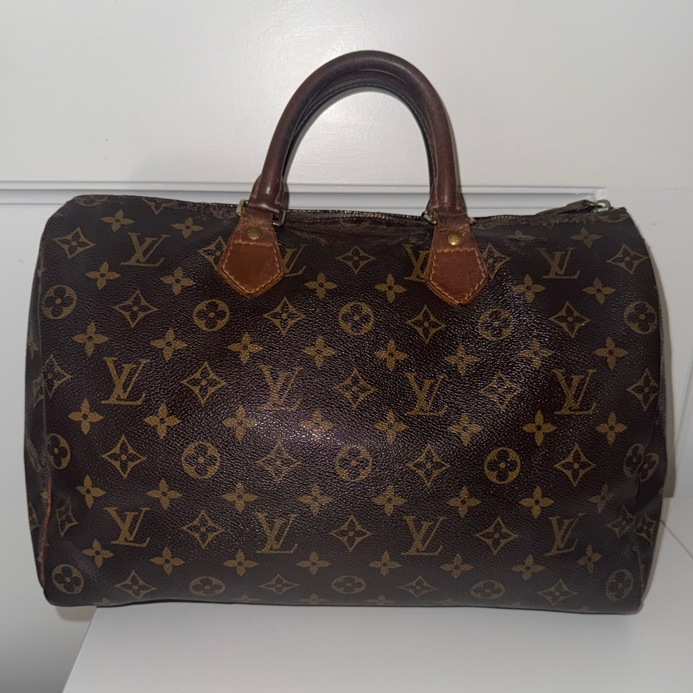 Louis Vuitton Monogram Speedy 35 Handbag